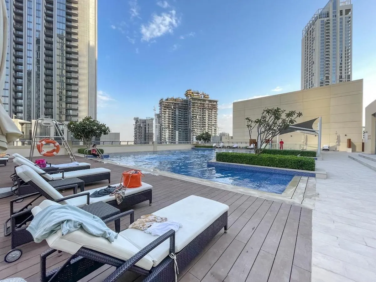 Stylish Cozy 3-Bedroom Apartment With Harbour Views In Dubai Creek Harbour