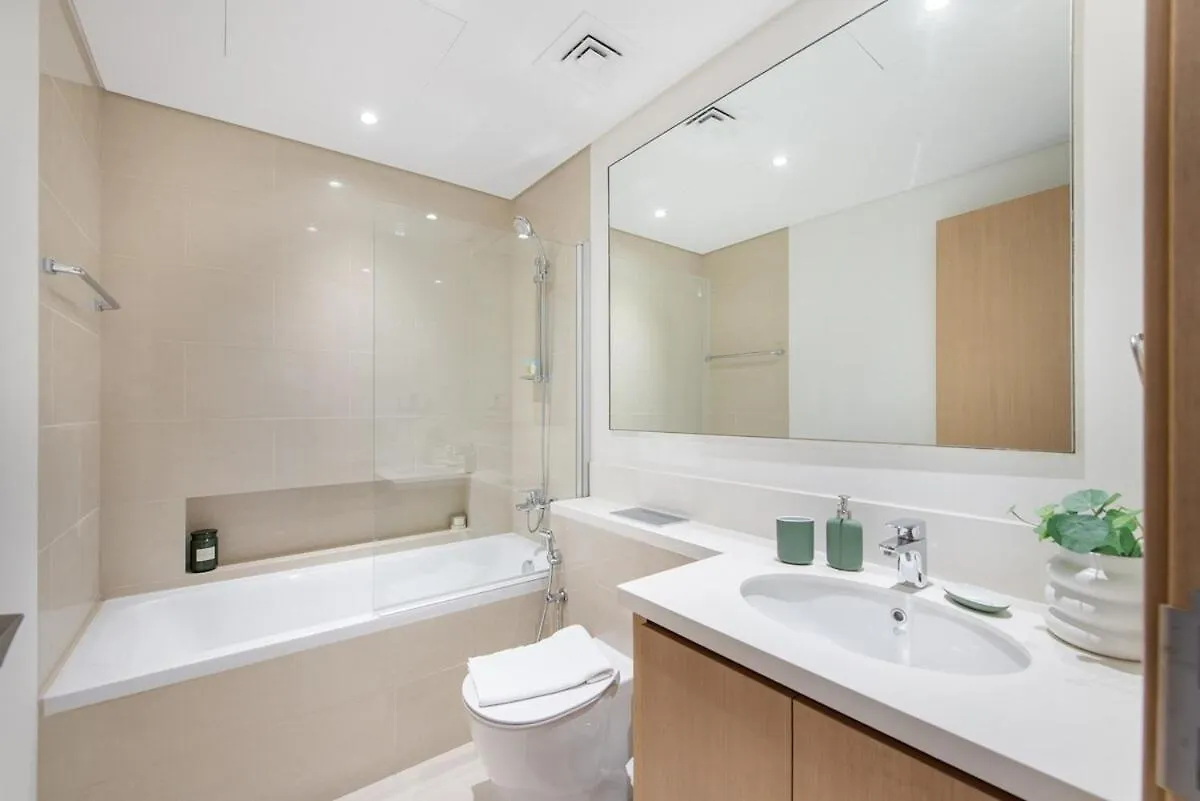 Stylish Cozy 3-Bedroom Apartment With Harbour Views In Dubai Creek Harbour 0*,  United Arab Emirates