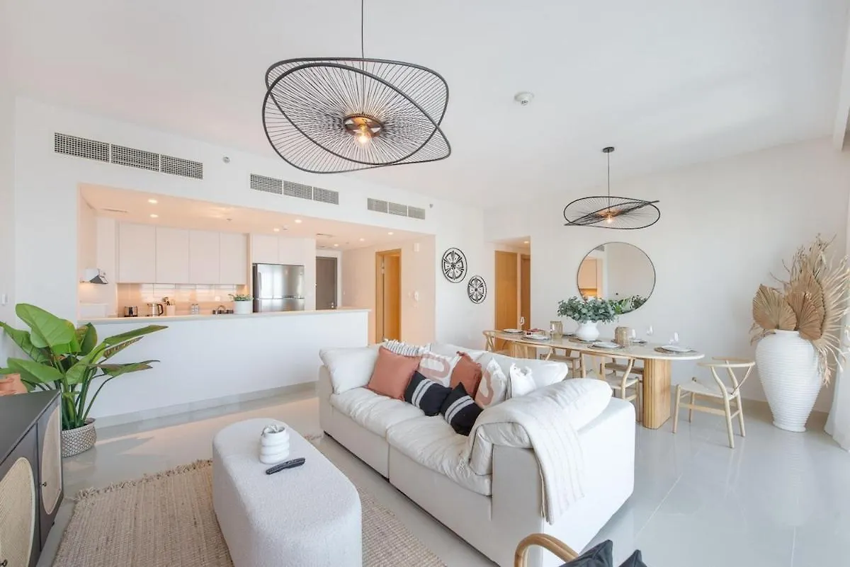 Stylish Cozy 3-Bedroom Apartment With Harbour Views In Dubai Creek Harbour