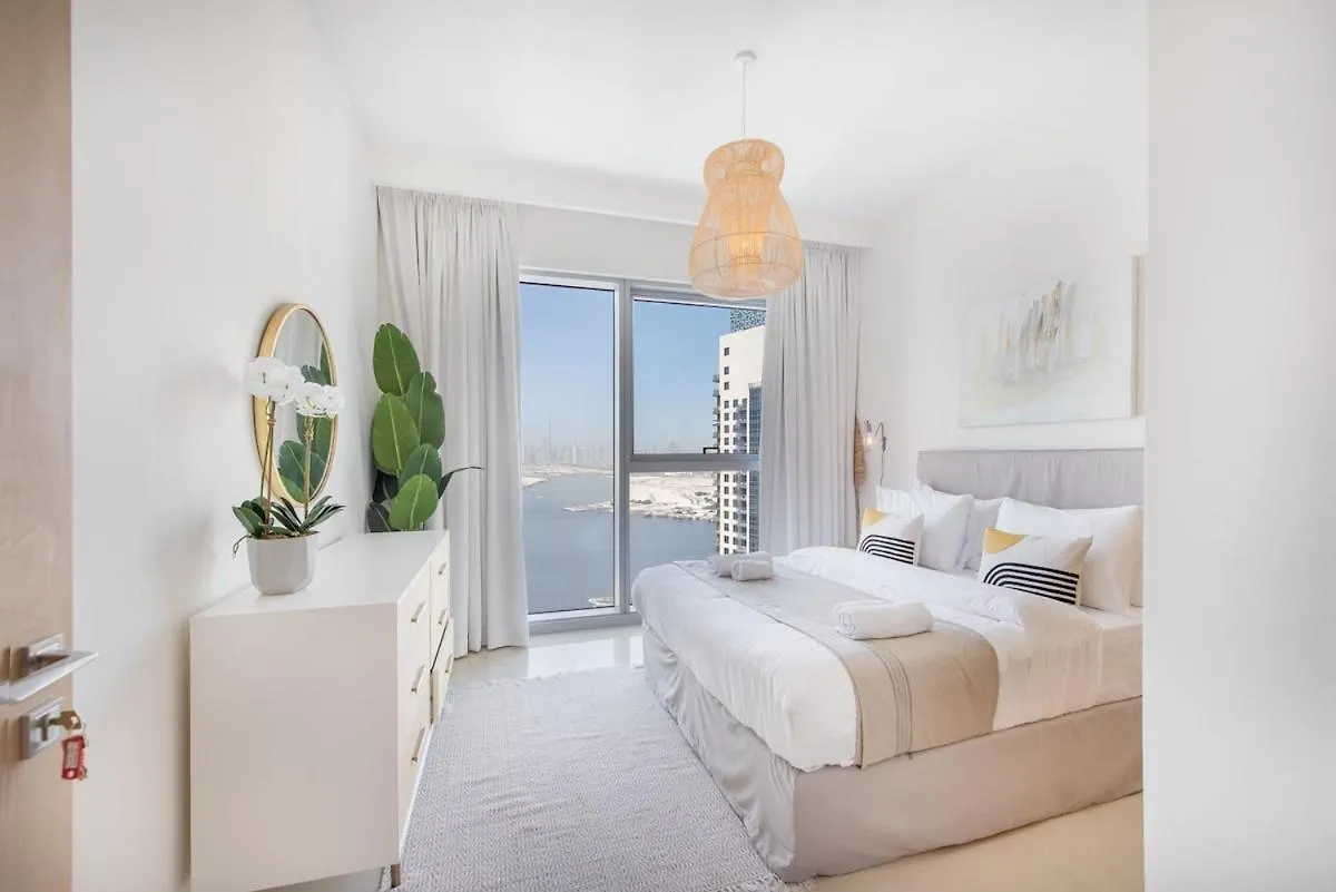Stylish Cozy 3-Bedroom Apartment With Harbour Views In Dubai Creek Harbour