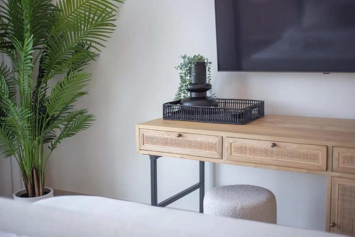 Stylish Cozy 3-Bedroom Apartment With Harbour Views In Dubai Creek Harbour